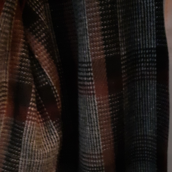 London Fog raincoat - Picture 3 of 4